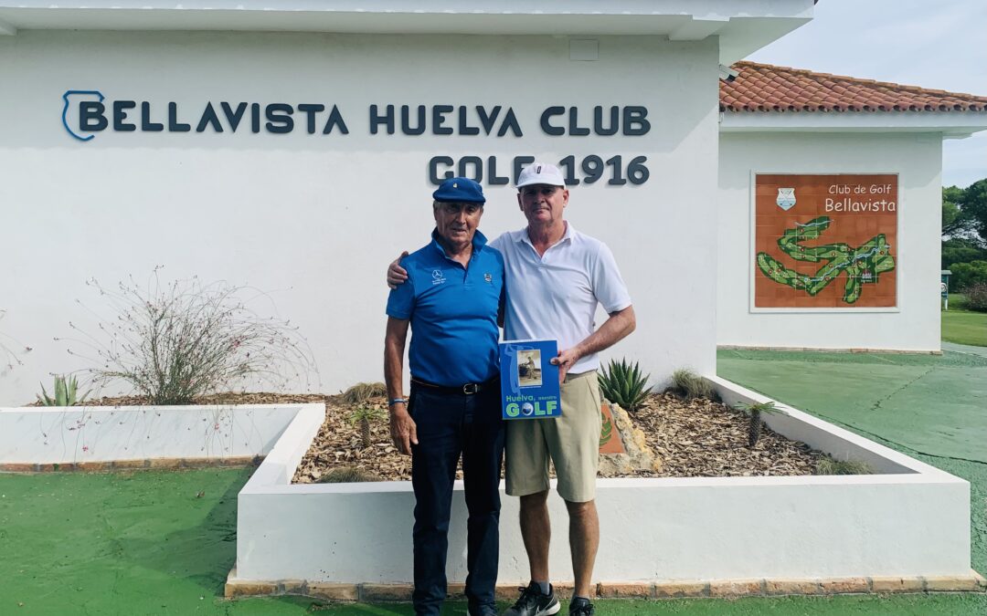 ENRIQUE LEY PÉREZ … recibe el libro Huelva Nuestro Golf